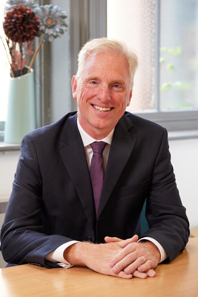 Andrew Martin